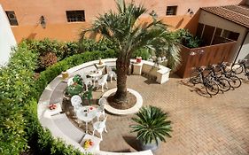 Palm Suites - Small Luxury Hotels Of The World